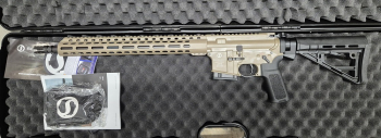 Schmeisser AR15 M5FL .223 Rem. MLok Flat Dark Earth